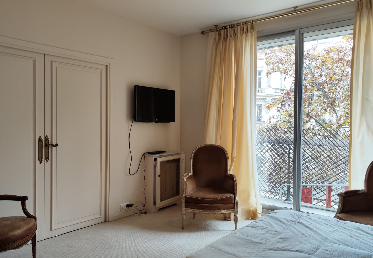 Appartement à Paris - Avenue Victor Hugo - Paris 16 - 416060